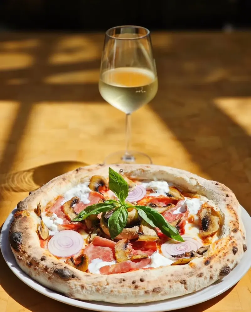 Manifatura Pizzeria & Cocktail