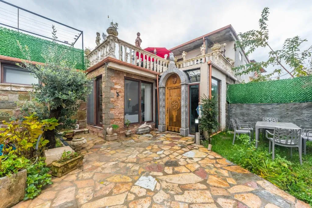 Kanuni Authentic Albanian House by PikHost