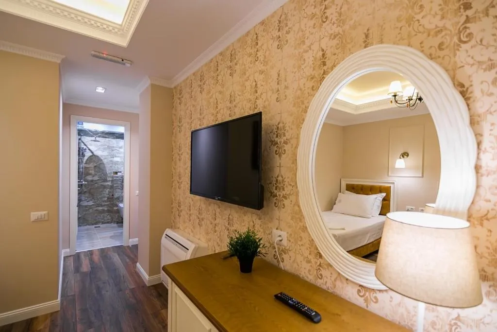 Legacy Boutique Hotel