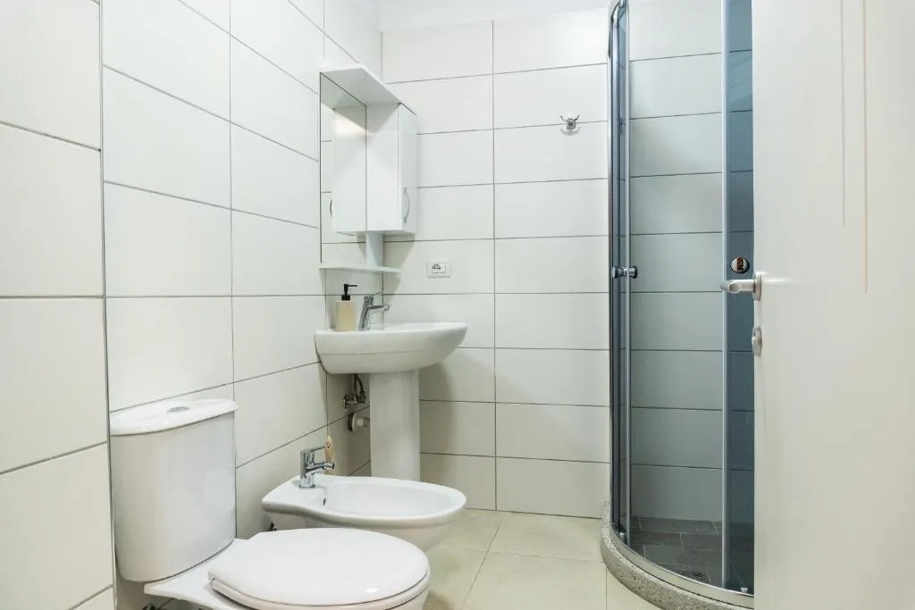 Quiet 1BR Apartment with Balcony, Fast WiFi, Self Check-in