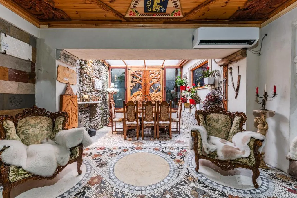 Kanuni Authentic Albanian House by PikHost
