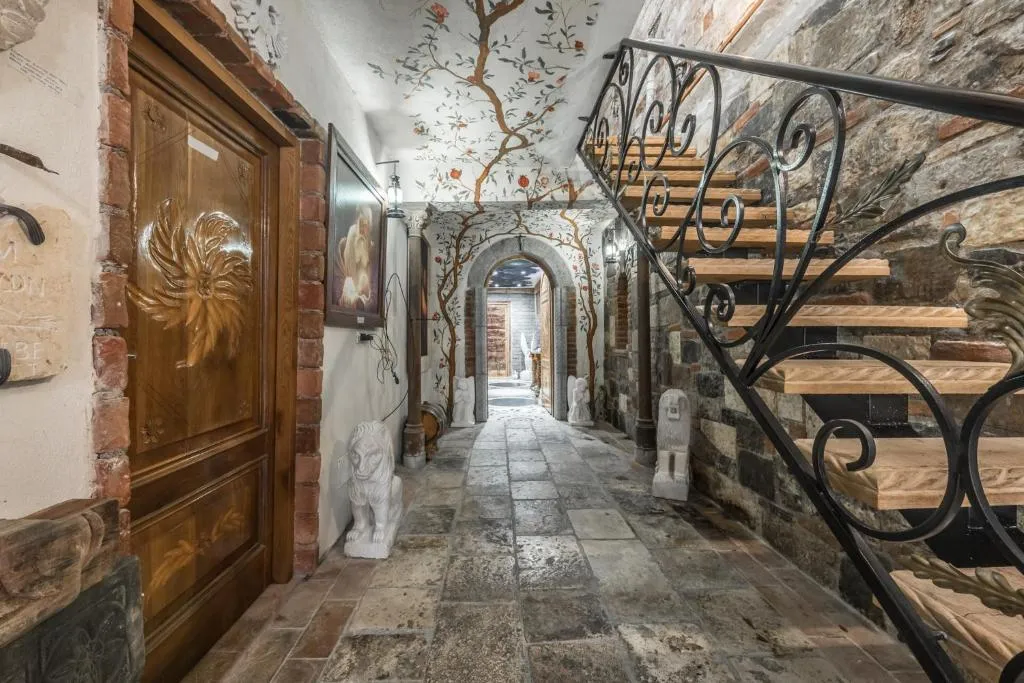 Kanuni Authentic Albanian House by PikHost