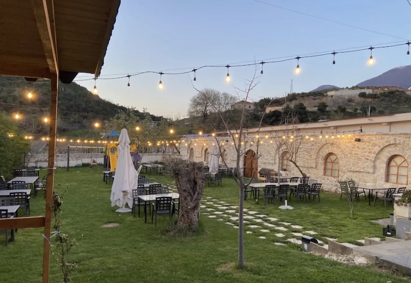 Ladi Restaurant